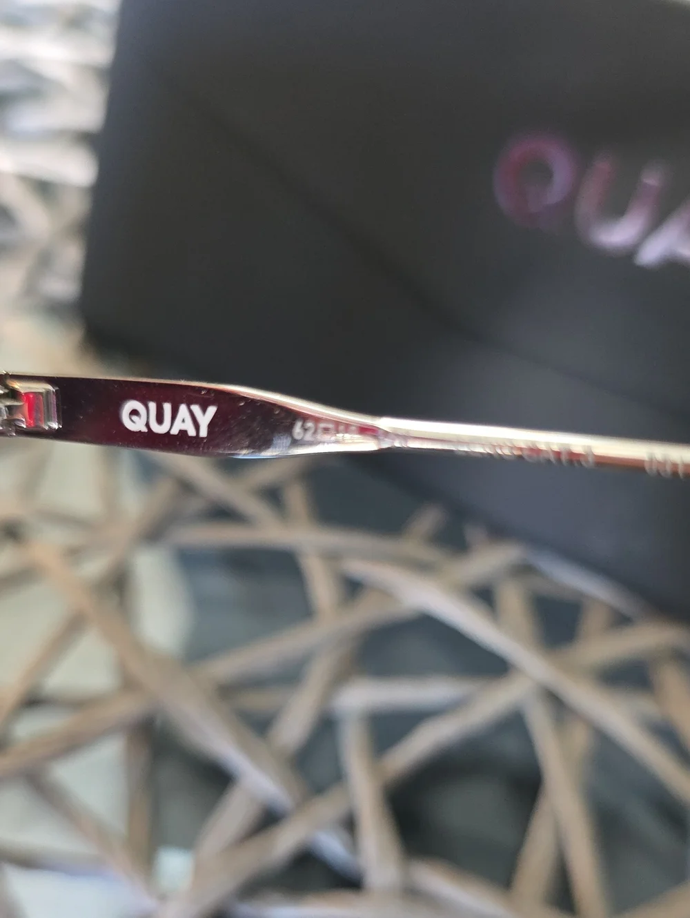 Quay Getaway Australia Silver Metal Frame Sunglasses
